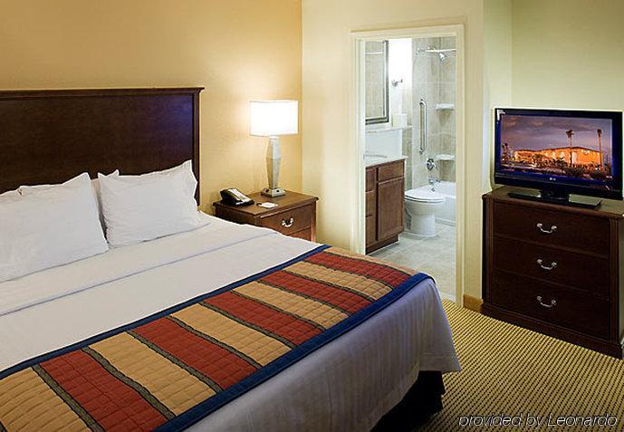 Hotel Towneplace Airport 3*