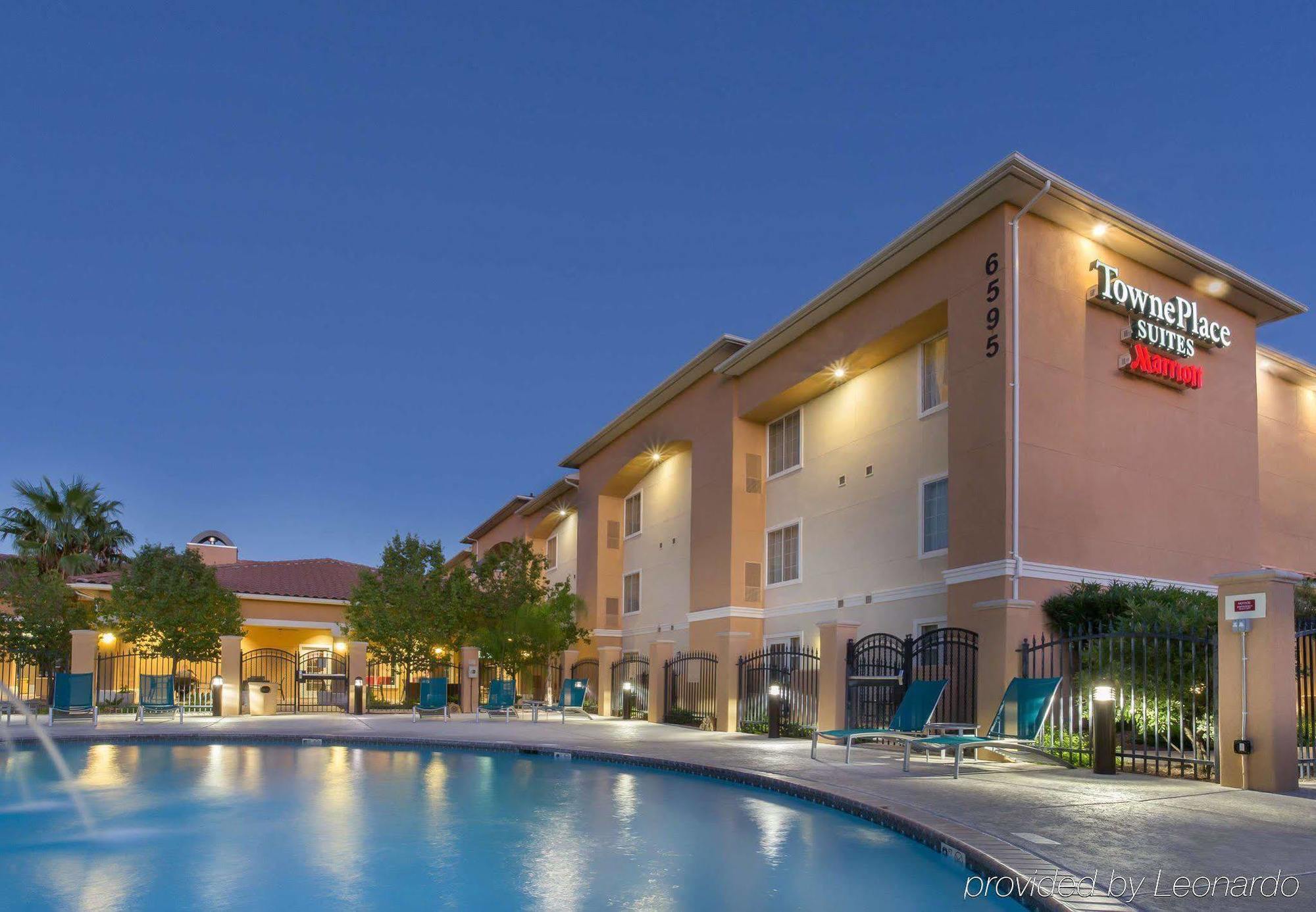Towneplace Airport Hotel 3*