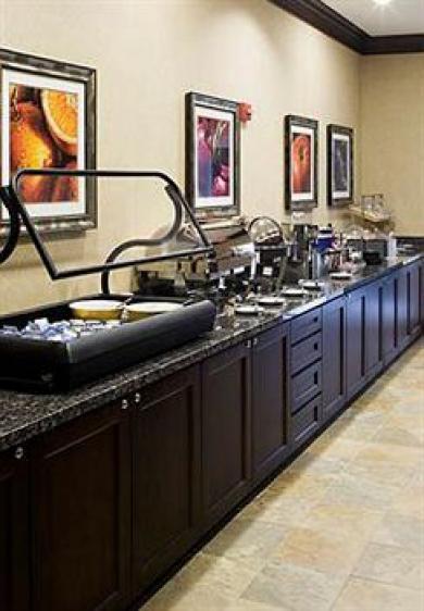 Hotel Towneplace Airport 3*