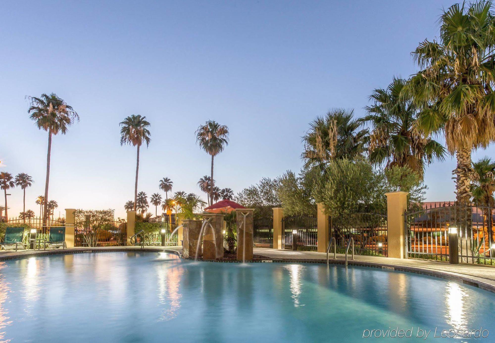 Hotel Towneplace Airport 3*
