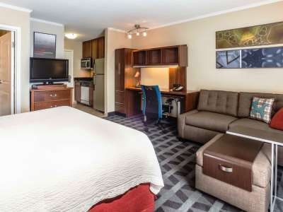 Towneplace Airport Hotel 3*